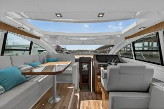 Thumbnail von Cruisers Yachts 46 Cantius