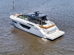 Thumbnail von Cruisers Yachts 46 Cantius