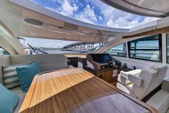 Thumbnail von Cruisers Yachts 46 Cantius