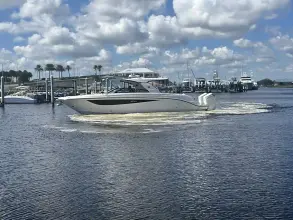 Thumbnail von Sea Ray SLX 400 Outboard