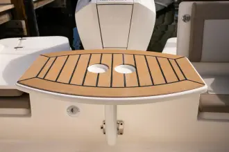 Thumbnail von Boston Whaler 210 Vantage