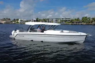 Thumbnail von Cruisers Yachts 38 VTR