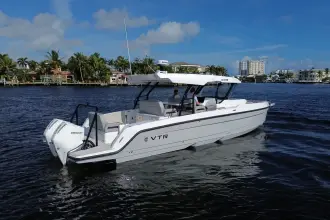 Thumbnail von Cruisers Yachts 38 VTR