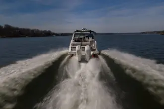 Thumbnail von Sea Ray SLX 400 Outboard