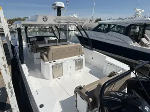 Thumbnail von Cruisers Yachts 38 VTR