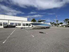 Thumbnail von Boston Whaler 330 Outrage