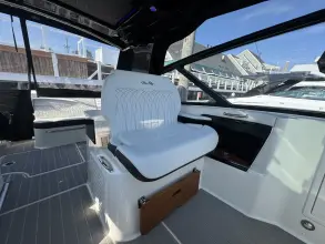 Thumbnail von Sea Ray 370 Sundancer Outboard