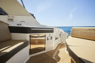 Thumbnail von Sea Ray 320 Sundancer