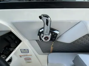 Thumbnail von Sea Ray SDX 270 Outboard