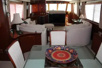 Thumbnail von Hatteras 58 Motor Yacht Eternity
