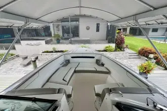 Thumbnail von Tiara Yachts 34LX