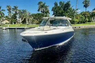Thumbnail von Tiara Yachts 34LX