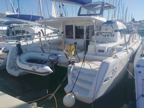 Lagoon 39