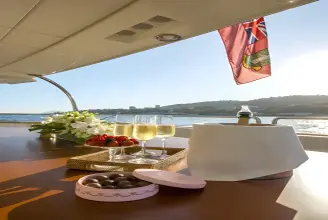 Thumbnail von Azimut Grande 105 La Rubia
