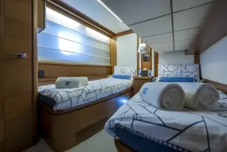 Thumbnail von Azimut Grande 105 La Rubia