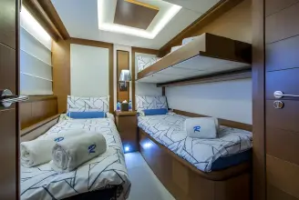 Thumbnail von Azimut Grande 105 La Rubia