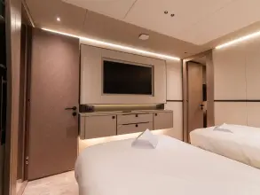 Thumbnail von Sunseeker 100 Yacht FAMILY SPIRIT