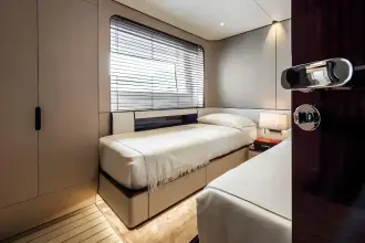 Thumbnail von Azimut 35 Amaranta