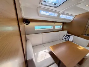 Thumbnail von Jeanneau Sun Odyssey 440 Moon