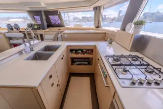 Thumbnail von Fountaine Pajot Ipanema 58