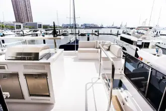 Thumbnail von Johnson 70 70' Johnson Skylounge 2026