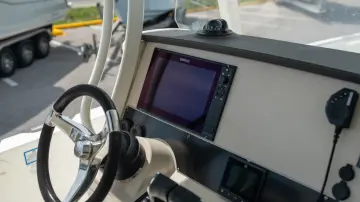 Thumbnail von Boston Whaler 270 Dauntless