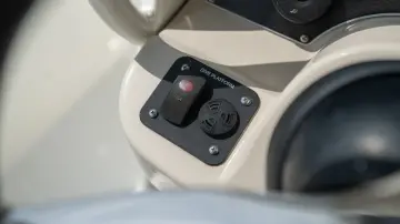 Thumbnail von Boston Whaler 270 Dauntless