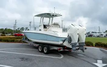 Thumbnail von Boston Whaler 270 Dauntless
