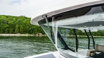 Thumbnail von Cruisers Yachts 38 VTR
