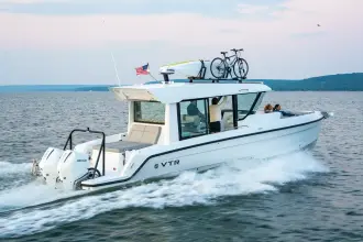 Thumbnail von Cruisers Yachts 38 VTR EC