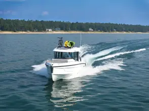 Thumbnail von Cruisers Yachts 38 VTR EC