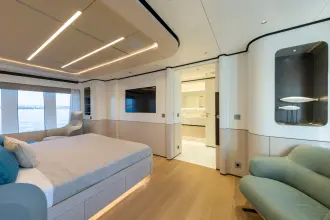 Thumbnail von Custom 116' 2025