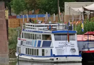 Thumbnail von Day passenger ship for 221 people, Rhine certified