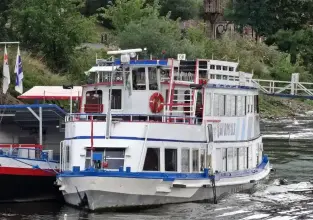 Thumbnail von Day passenger ship for 221 people, Rhine certified