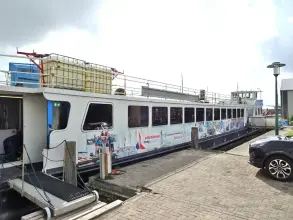 Thumbnail von Hotel / Passenger Ship Met UBC