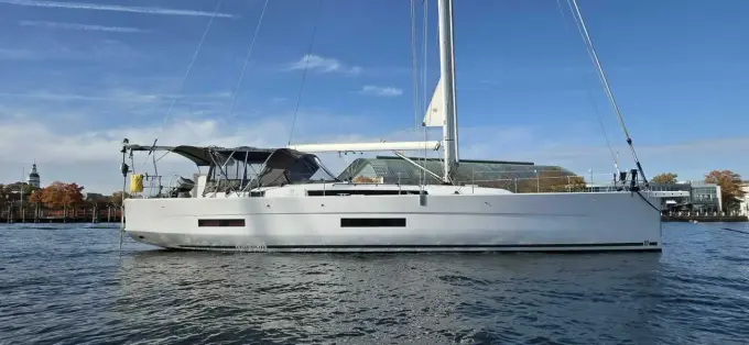 Dufour 530 B Emz