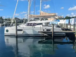 Thumbnail von Fountaine Pajot Astrea 42