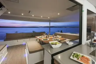 Thumbnail von Fountaine Pajot Saba 50 Nowhere