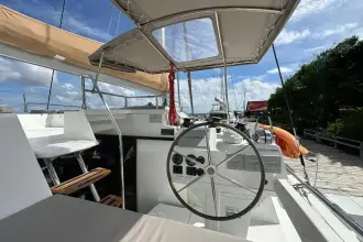 Thumbnail von Fountaine Pajot Saba 50 Nowhere