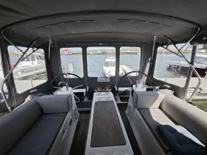 Thumbnail von Beneteau Oceanis 35.1