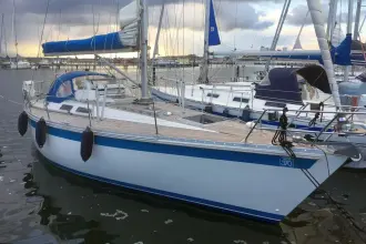 Sweden Yachts 370
