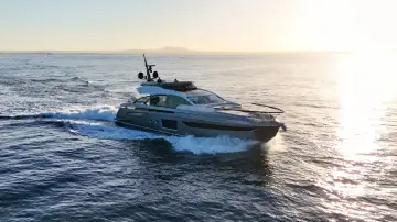 Azimut S8 APRICITY
