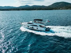 Thumbnail von Fairline Squadron 65
