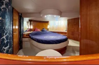Thumbnail von Azimut 55