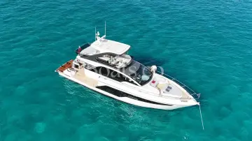 Thumbnail von Fairline Squadron 58