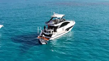 Thumbnail von Fairline Squadron 58