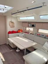 Thumbnail von Beneteau Oceanis 51.1