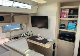 Thumbnail von Beneteau Oceanis 51.1
