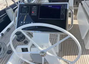 Thumbnail von Beneteau Oceanis 51.1
