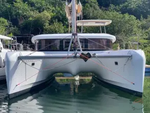 Lagoon 42